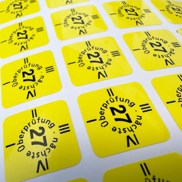 EPP/J Jahres-Prüfplaketten 15x15 mm, PVC-Folie, Bogen zu 30 Stück, 2027